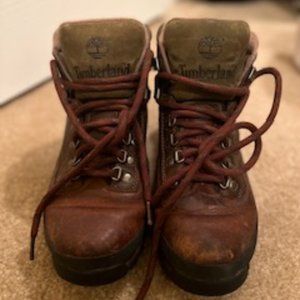 Classic Timberland women's boots size 10